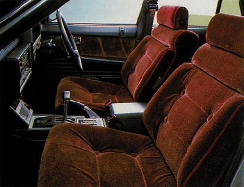 6th Generation Nissan Skyline: R30 Nissan Skyline Interior Picture